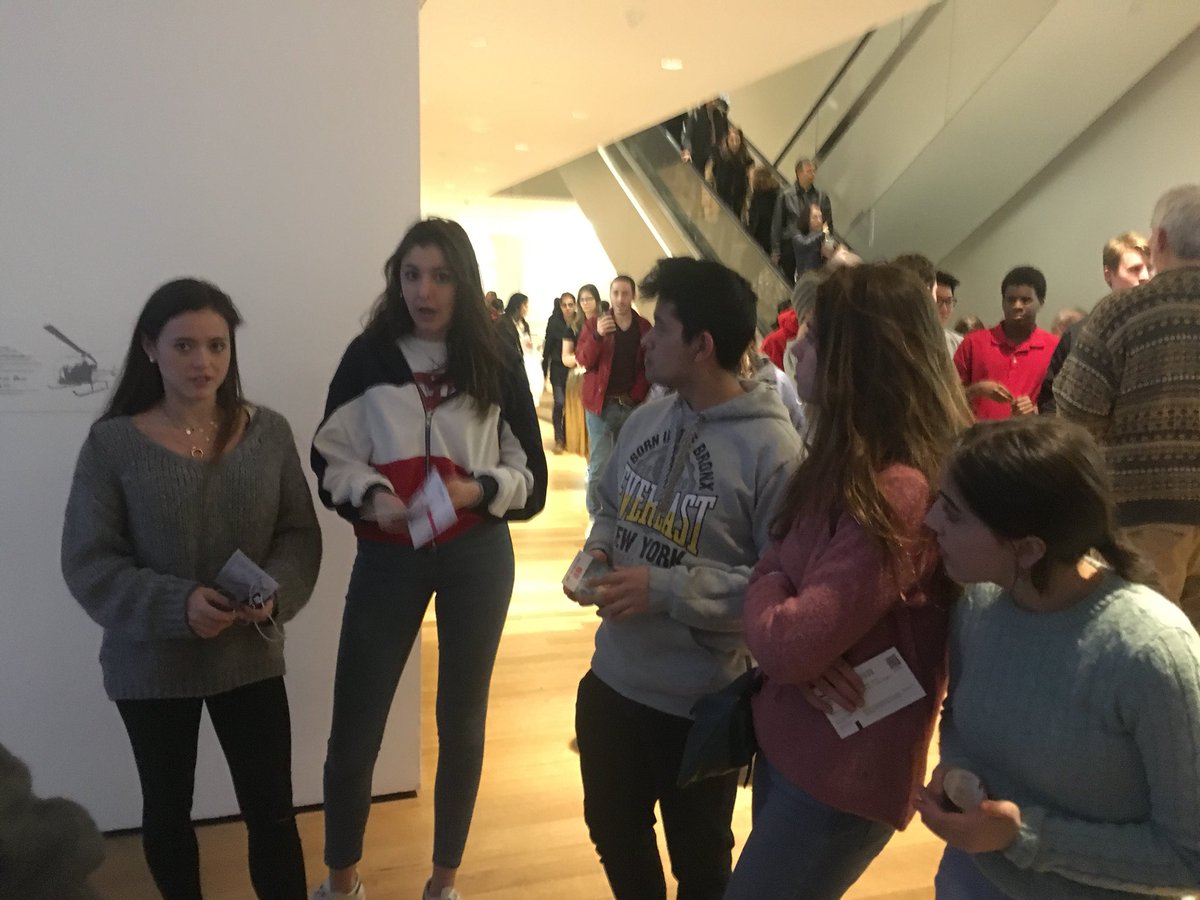 masqlineas's tweet photo. Empezamos en el @MuseumModernArt 
Para que sirve un museo?

1- guia del paseante: razones y motivos
2- el paseo individual, buscar en mi interior, encontrar el flechazo
3- el paseo en grupo, socializar y compartir
4-performance: para que sirve un museo

#postalesdsdNY https://t.co/RxfLHW4ADr