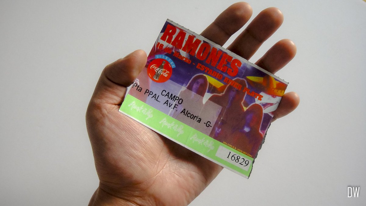 _wata_'s tweet photo. Pasaron 22 años del ultimo show de @RamonesOfficial en Argentina! Momento difícil de olvidar, una sensación rara, gritar por ultima vez junto a la banda el: Hey Ho Let's Go!! Mi entrada de ese show! 🎫✋
#Ramones #RamonesRiver https://t.co/gK2CXgP40S