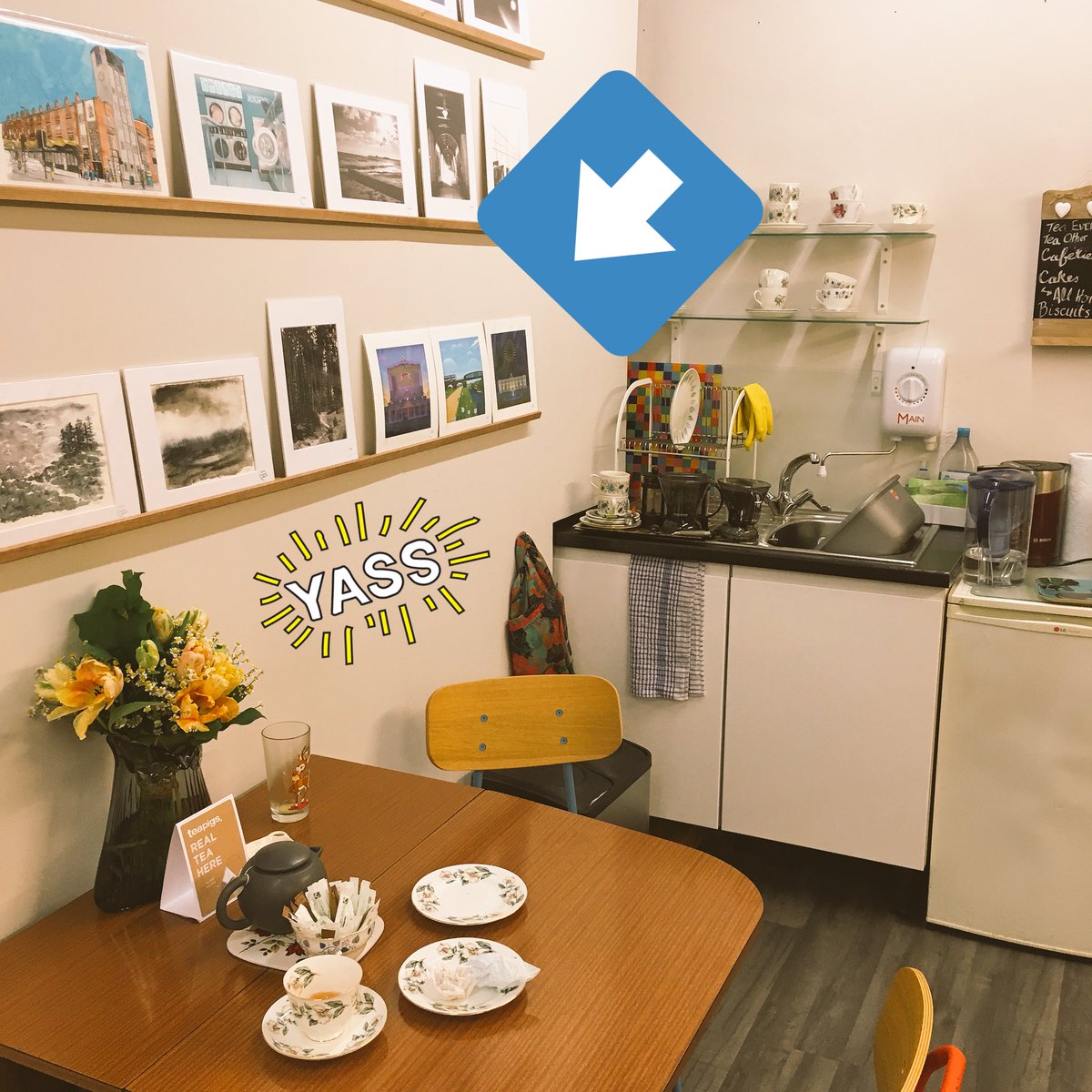 Had a lovely coffee today with <a href="/carowoodstreet/">Caro Art & Gifts</a> What an awesome little shop! Oh, and she now has my #E17 prints on sale :)