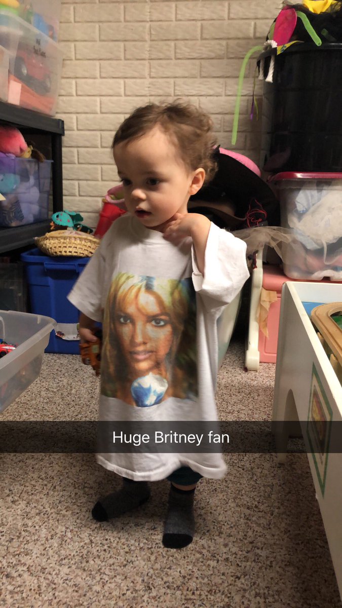 tyler_kulhanek's tweet photo. Wanna wish a HUGE happy 2nd birthday to my favorite little guy in the world👶 Happy Birthday Henro, I hope it is filled with ice cream and Peppa Pig👨‍👦❤️ @KayKulhanek @nic_espinosa https://t.co/xjacgtV9jy
