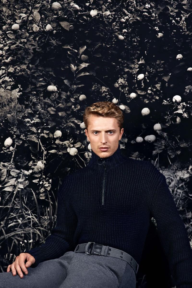 thefashionisto's tweet photo. House of Style: #MaxRendell for The Peak Hong Kong https://t.co/cZ2l8mkhzH https://t.co/56awJ3yATm