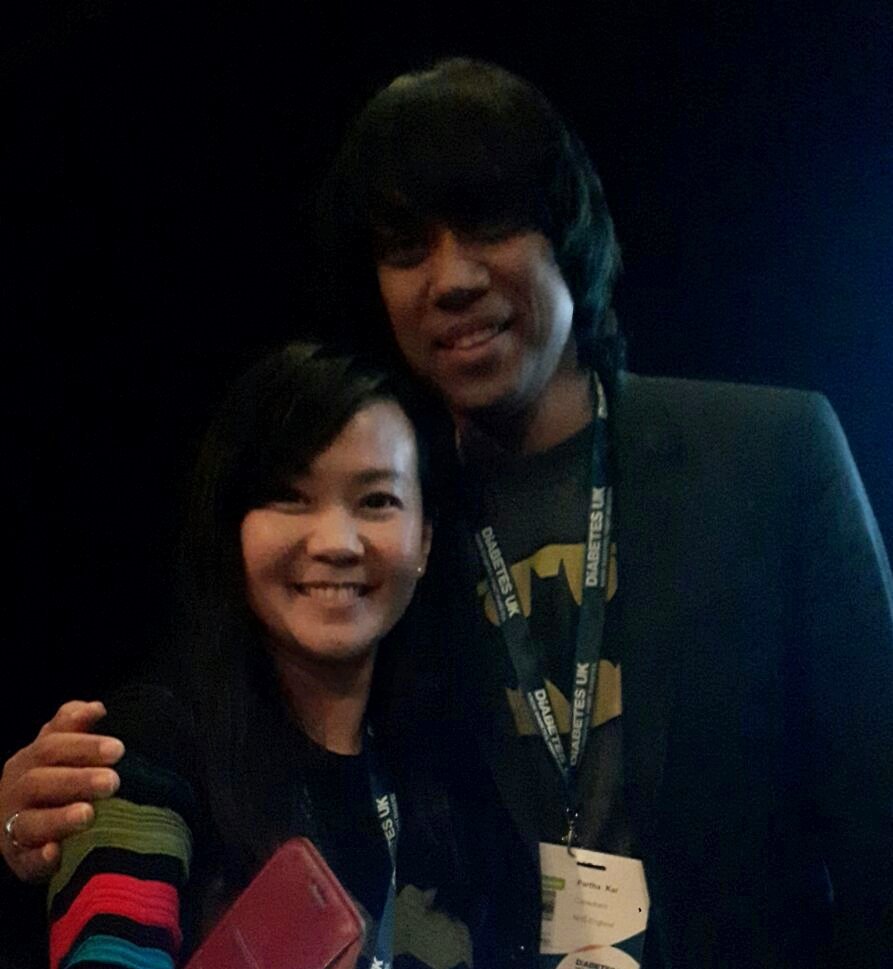 PaedsDiabTeam's tweet photo. What a fantastic end to #dukpc ! It's Batman @parthaskar &amp; Superwoman @mayng888 #workingtogether #breakingbarriers #gbdoc 😉 https://t.co/omauUh9y8n