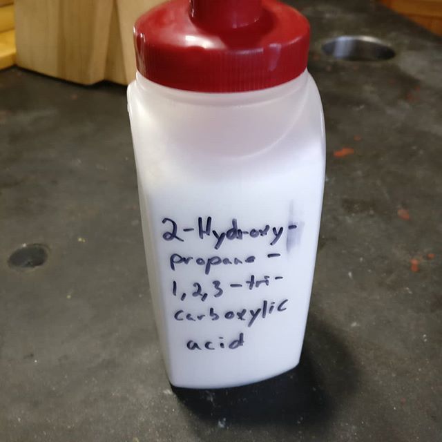 bcwinkler's tweet photo. I've gotten complaints about not labeling things in the kitchen so I'm trying to turn over a new leaf. https://t.co/bk2UivhISY https://t.co/Q5UDha8P9B
