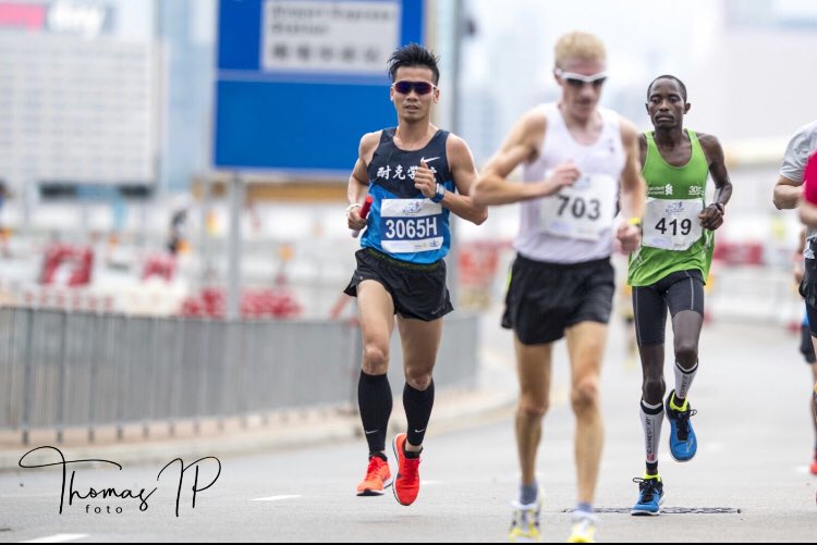 michaelcapper's tweet image. He’s Behind Me ! Thomas Kiprotich chases me down at the Hong Kong Ultra 50km