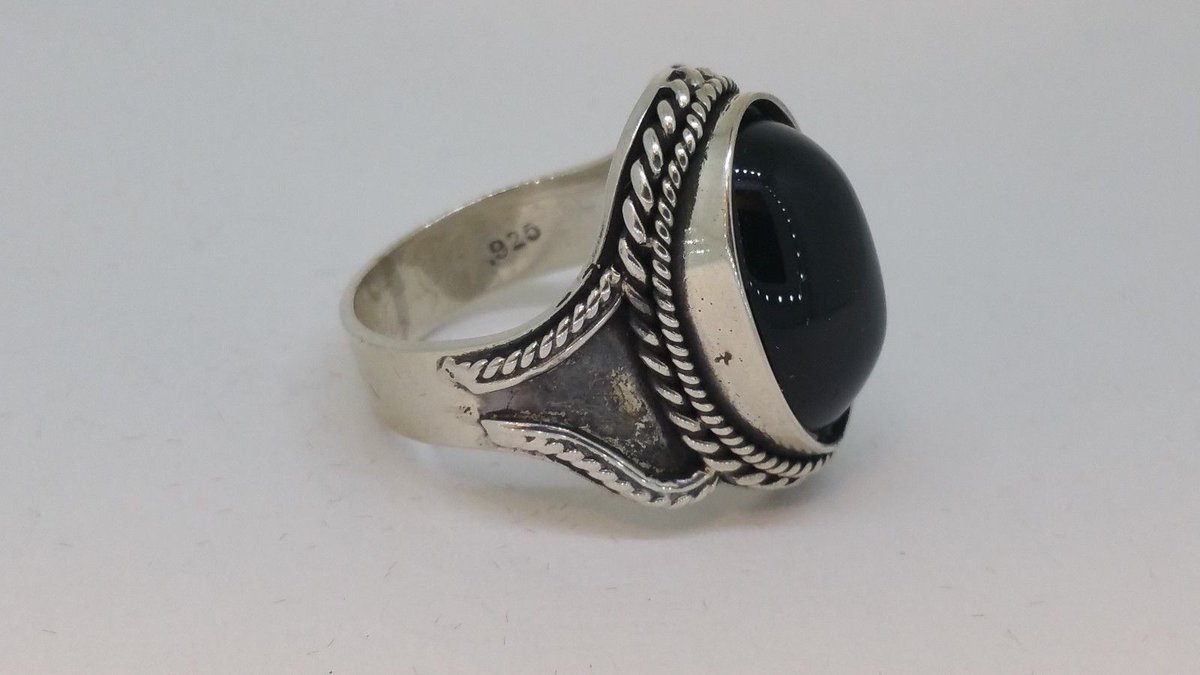 scvjewelryfix's tweet photo. Handcrafted handmade custom #sterling #silver 925 Onyx #ring. Available in any #size just contact us at (661)430-8374 with size request
#sterlingsilverjewelry #selfemployed #fashionjewelry #handmadejewelrysale #jewelrystore #ringsdaily #sterlingsilverheart #sterlingsilverinitial https://t.co/Ewu6tYXgbu
