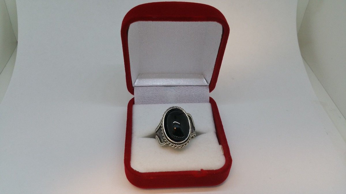 scvjewelryfix's tweet photo. Handcrafted handmade custom #sterling #silver 925 Onyx #ring. Available in any #size just contact us at (661)430-8374 with size request
#sterlingsilverjewelry #selfemployed #fashionjewelry #handmadejewelrysale #jewelrystore #ringsdaily #sterlingsilverheart #sterlingsilverinitial https://t.co/Ewu6tYXgbu