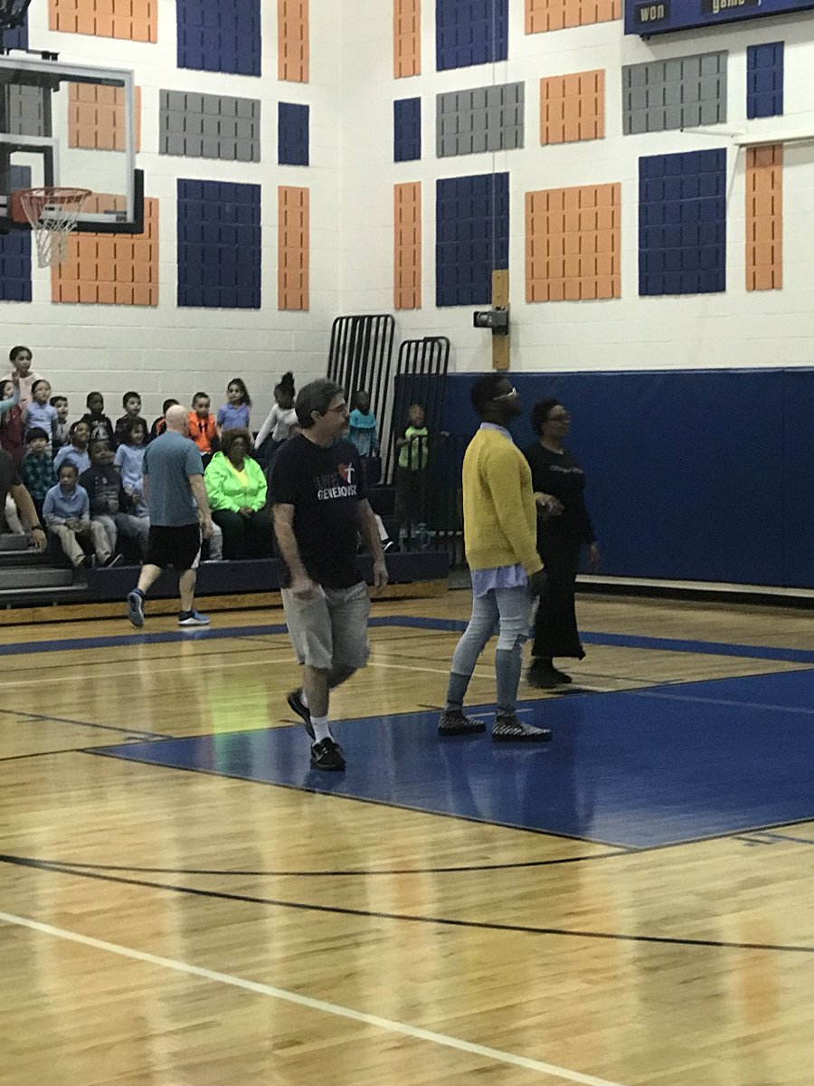 ColumbusTHT's tweet photo. Staff student basketball game!!!#lovemyschool #lifeofaprincipal https://t.co/RdxQtnysda