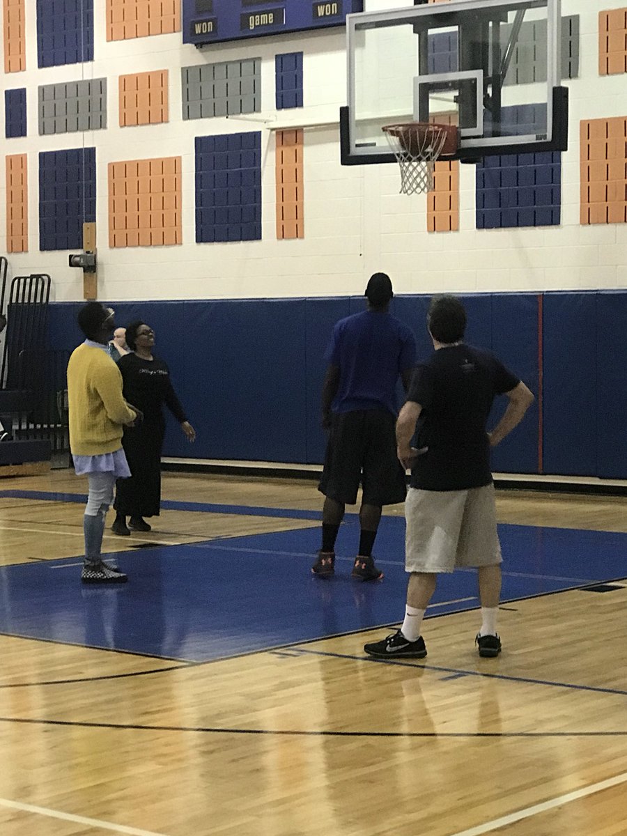 ColumbusTHT's tweet photo. Staff student basketball game!!!#lovemyschool #lifeofaprincipal https://t.co/RdxQtnysda