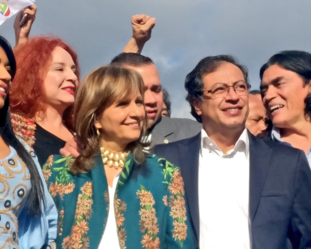 Ángela María Robledo tweet media