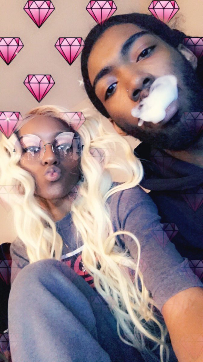 rondaunique's tweet photo. My Bestfriend/soulmate I love u daddyyyyyyy @KiingRanger  FOLLOW HIM 😘 https://t.co/ylOCBjdS5x