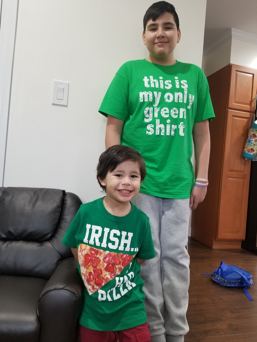 Lore516's tweet photo. #Zaky #Lukas #Green #MineolaProud #IrishIHadPizza #ThisIsMyOnlyGreenShirt https://t.co/mwUn5jdXuX