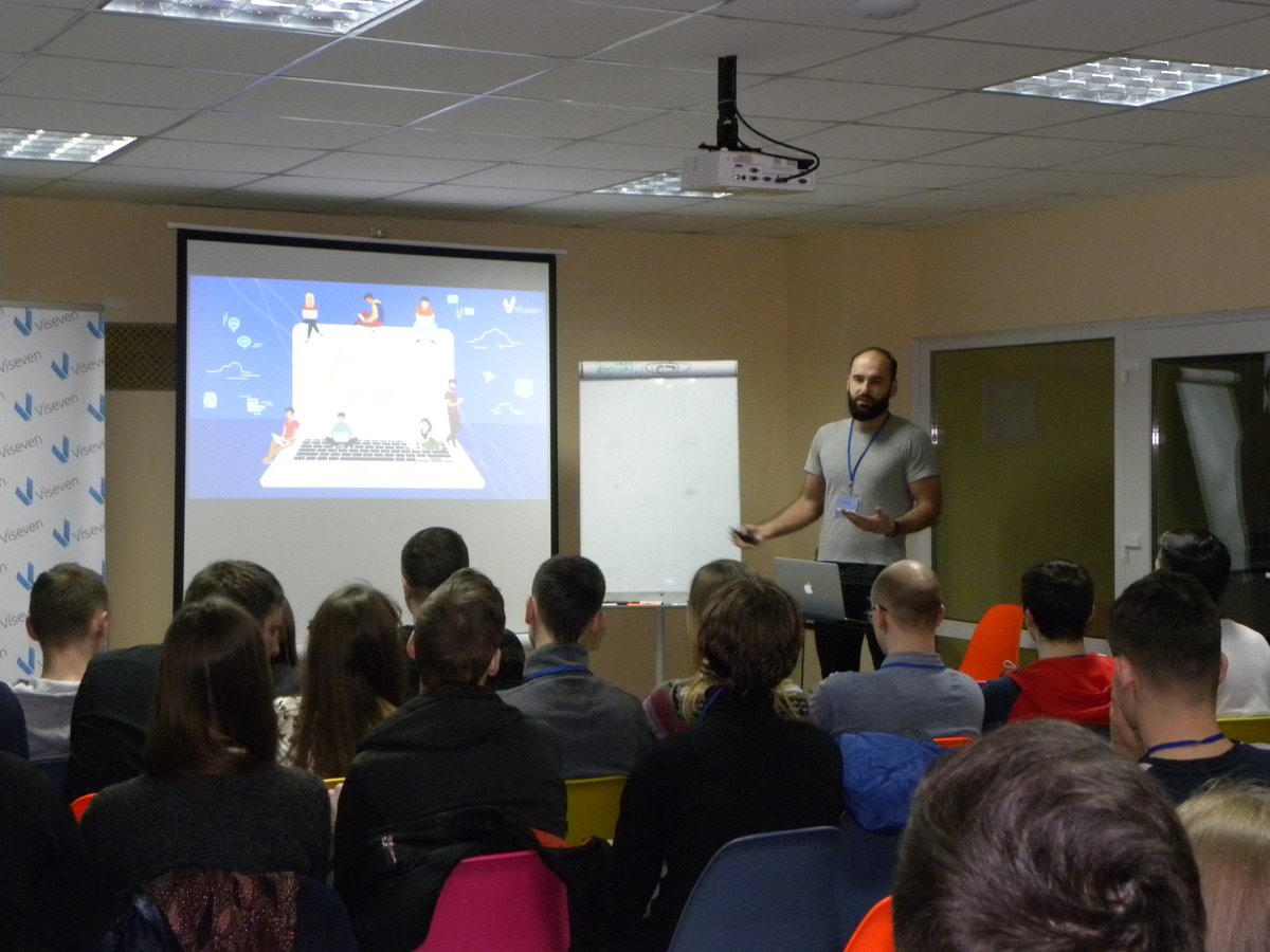 GeekSpaceIT's tweet image. Хакатон GeekHack – його основна частина вже стартувала.  Якщо ви вболіваєте за якусь команду – розпочинаймо активно слідкувати. Ми ж будемо періодично оновлювати стрічку фотозвітами #geekspaceit #geekhack #geekspace #24hourhack #Zhytomyr #VisevenEurope