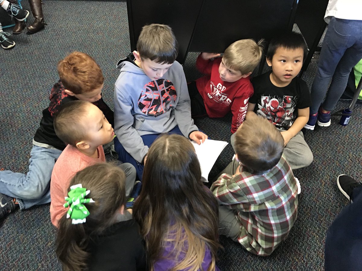 mrsgauger4th's tweet photo. Writing Celebration today! Students shared informational chapter books. Thanks for joining @kindercornish @kinderstrehlow @moosefritsche3 and Mrs. Berry! https://t.co/aIhQZsKFMR