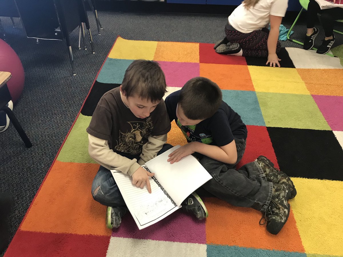 mrsgauger4th's tweet photo. Writing Celebration today! Students shared informational chapter books. Thanks for joining @kindercornish @kinderstrehlow @moosefritsche3 and Mrs. Berry! https://t.co/aIhQZsKFMR