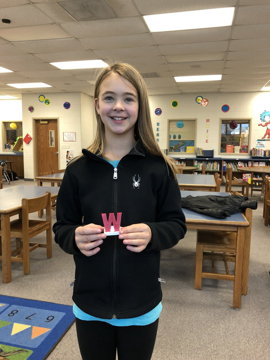 rbemediacenter's tweet photo. A 5th grader designed and printed a business card holder on the 3D printer for @Rgreer74 #wcr3learns @RBElementary @WarriorAsstSupt @WarrenCoR3 @COlearnick https://t.co/h8ouleVNzd
