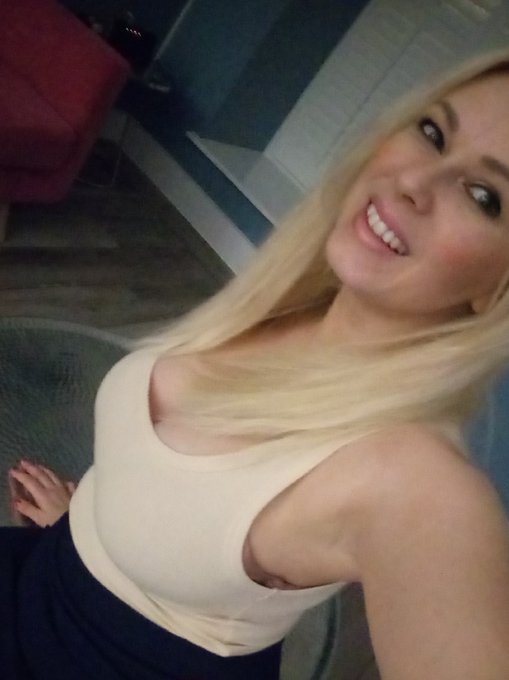 #NewProfilePic https://t.co/WDxBHzgPi1<a href="/tag/newprofilepic"class="tags">#NewProfilePic</a>