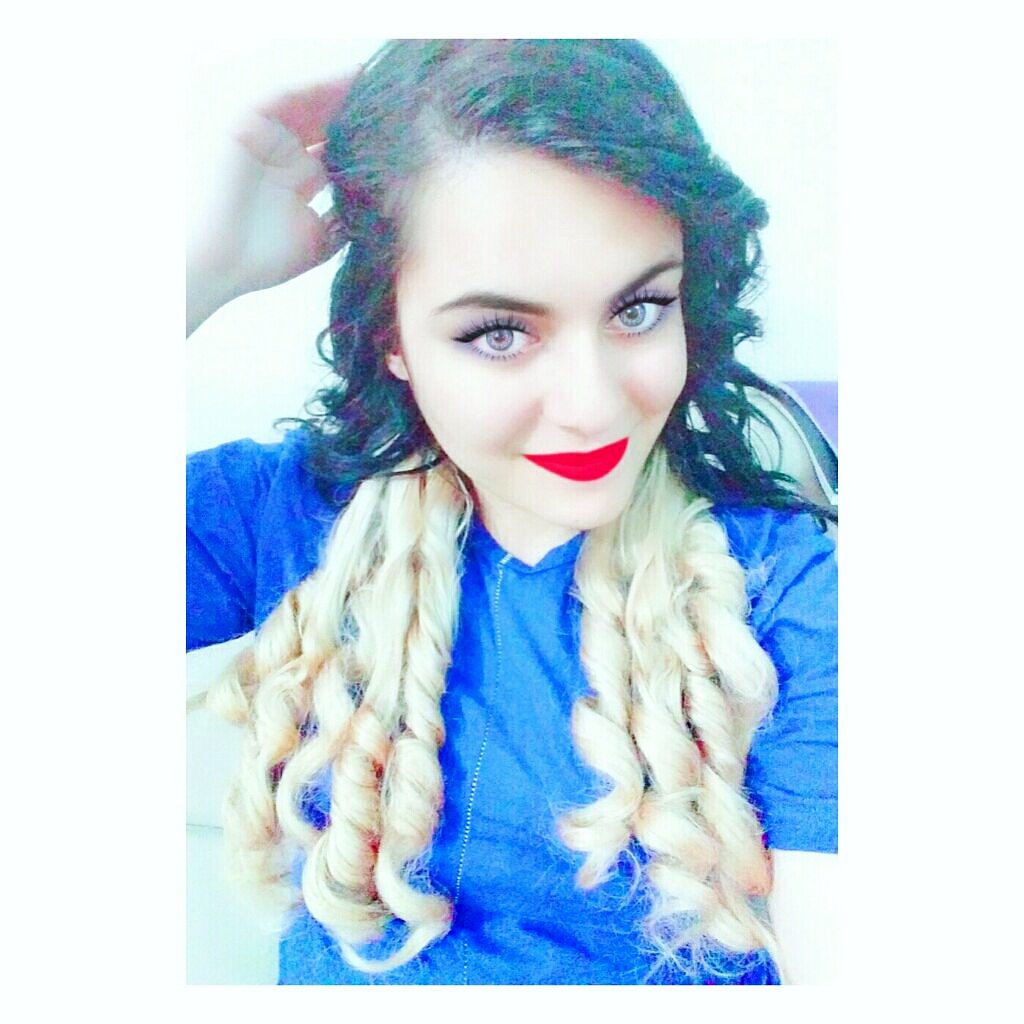 EdanurArdc's tweet photo. 🍟🍟🍟🍟🍗🍗😋 (@ Barış'ın Yeri in Isparta) https://t.co/iGVddXy4dG https://t.co/WqFPPKAvKF