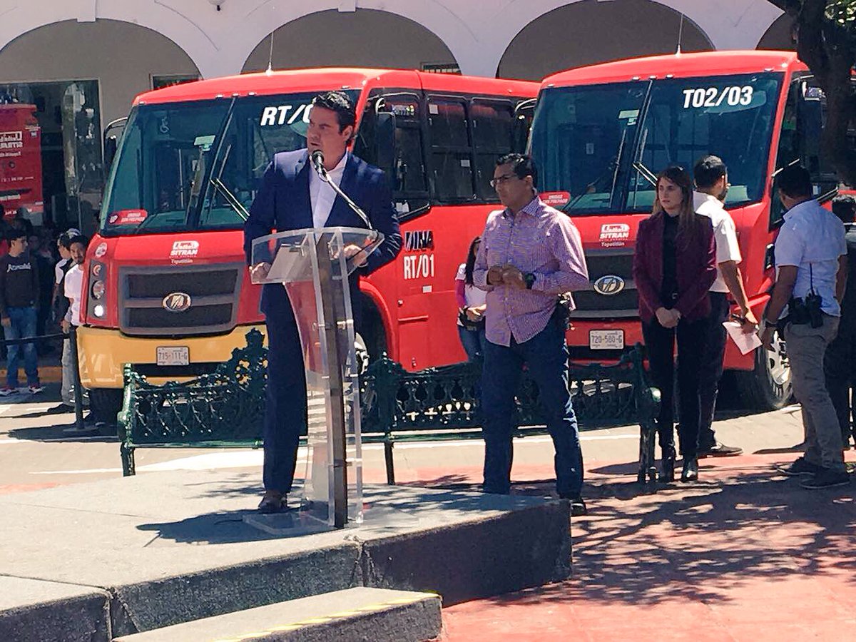ClaudiaG_DINA's tweet photo. Hoy el Gobernador @AristotelesSD dió el banderazo a la #RutaEmpresa en #Tepatitlan, cómo parte del programa de modernización del transporte que ha impulsado @GobiernoJalisco . @DINAmx está presente con unidades #Runner8 motores @CumminsdeMexico #MovilidadSustentable #ESTOesDINA https://t.co/WoueuwZf53