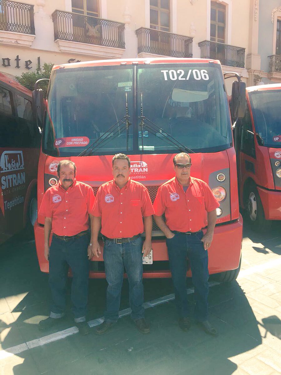 ClaudiaG_DINA's tweet photo. Hoy el Gobernador @AristotelesSD dió el banderazo a la #RutaEmpresa en #Tepatitlan, cómo parte del programa de modernización del transporte que ha impulsado @GobiernoJalisco . @DINAmx está presente con unidades #Runner8 motores @CumminsdeMexico #MovilidadSustentable #ESTOesDINA https://t.co/WoueuwZf53