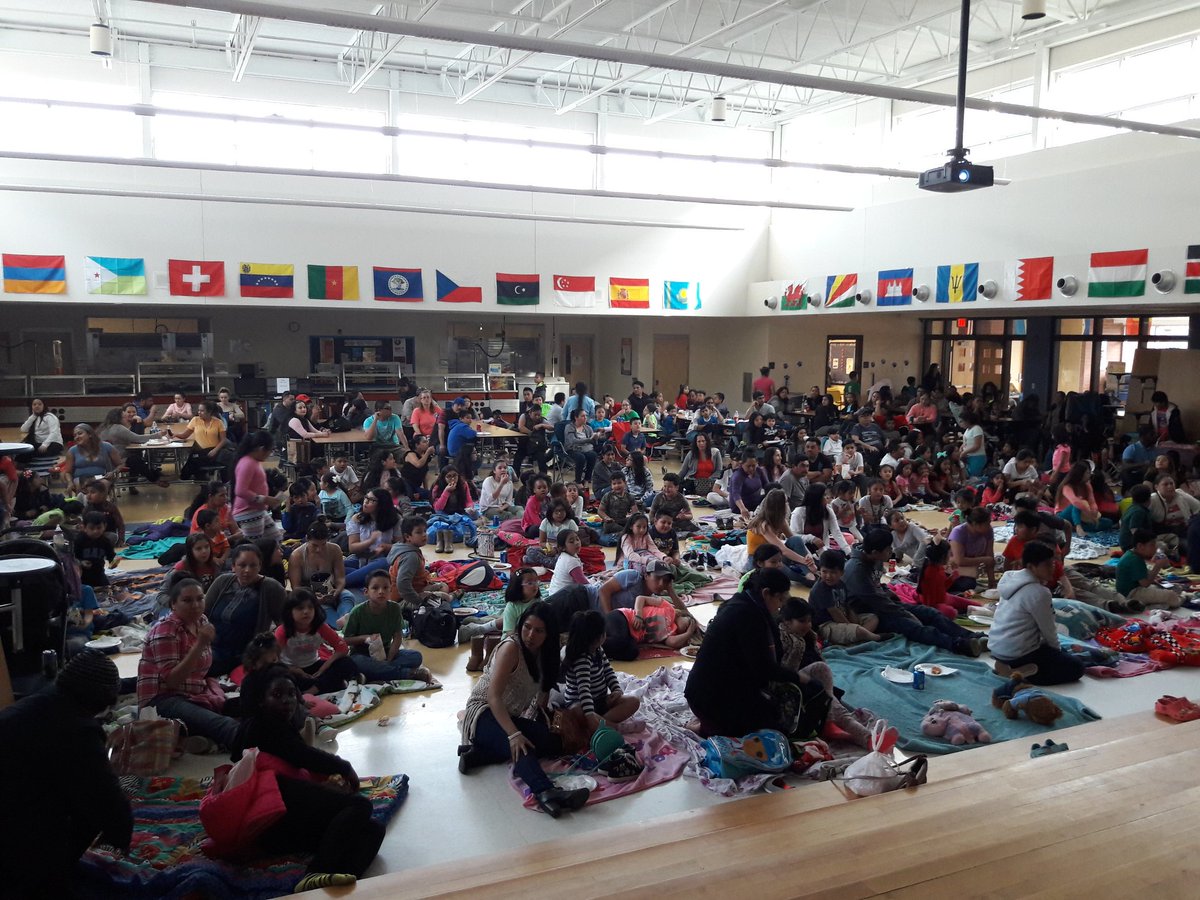 Great turn out movie night <a href="/LakeForestPTA/">Lake Forest PTA 💙🦁</a> <a href="/montenegrofcs/">Ingrid Montenegro</a>