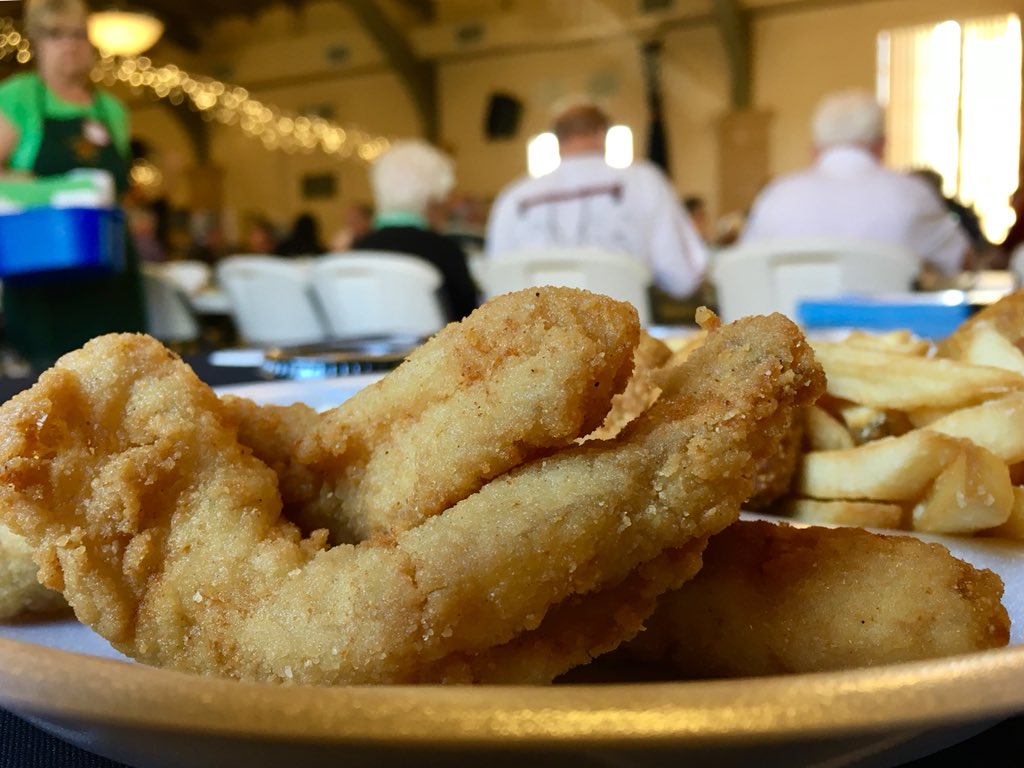 ItsMySpiritFM's tweet photo. Great day for a fish fry!! ππ #FishFryWorldTour @FernandoJPrieto checking in from St. John Vianney! https://t.co/I4fXTulwPV