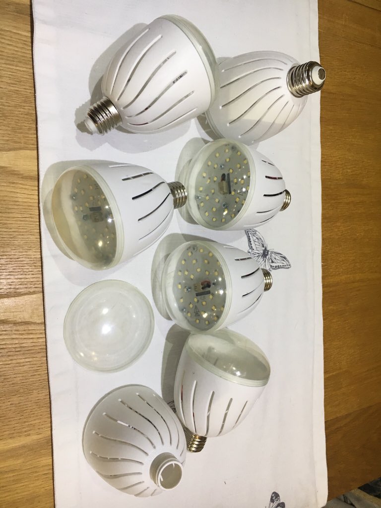 threewaypress's tweet photo. A proud day for British Manufacturing as we are launching our UK made LED lights at the photographic show tomorrow. We will also have 200 other British products on display that are made in our factories in the West Midlands. #UKmanufacturing #mimfamily #TWP #ukmfg https://t.co/YfCV8qTqJ3