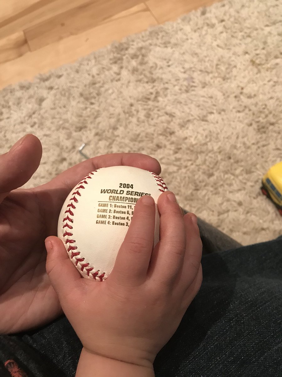 rcolbymark's tweet photo. Working on grips with the boy. #twoseam #fourseam #circlechange #curveball https://t.co/t2yhwUnIFS