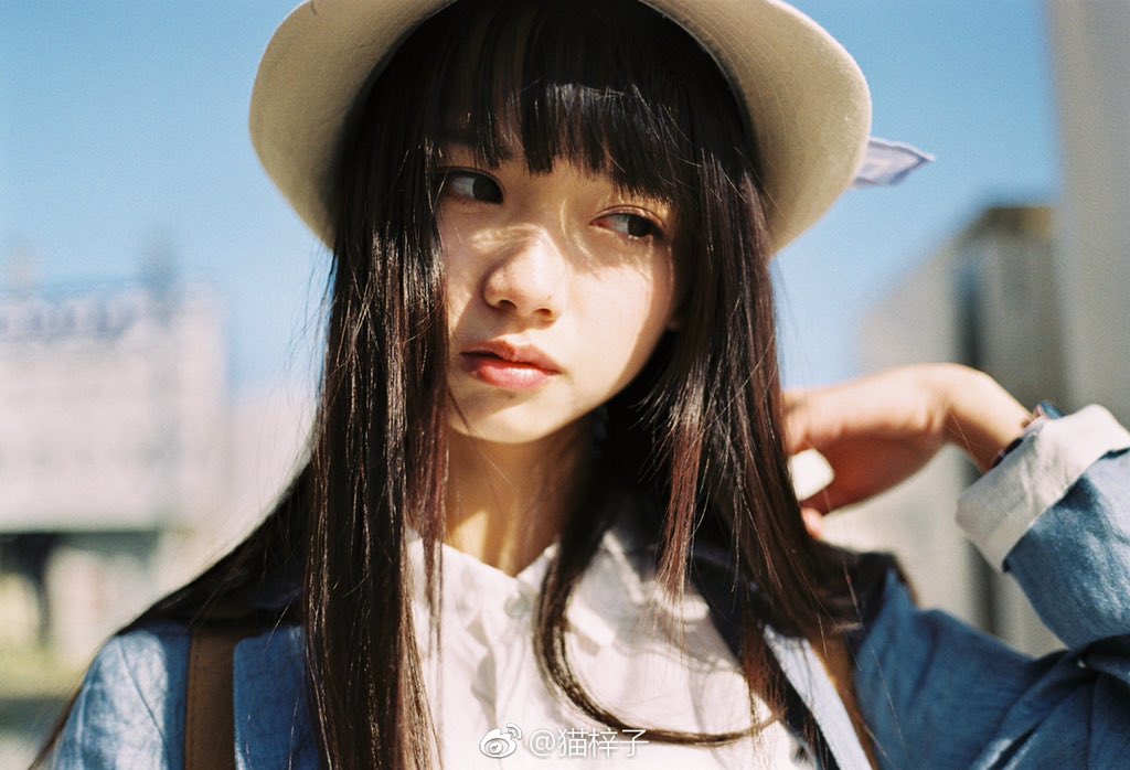 A List Of Maozi Zi S Photographs And Videos Whotwi Graphical Twitter Analysis