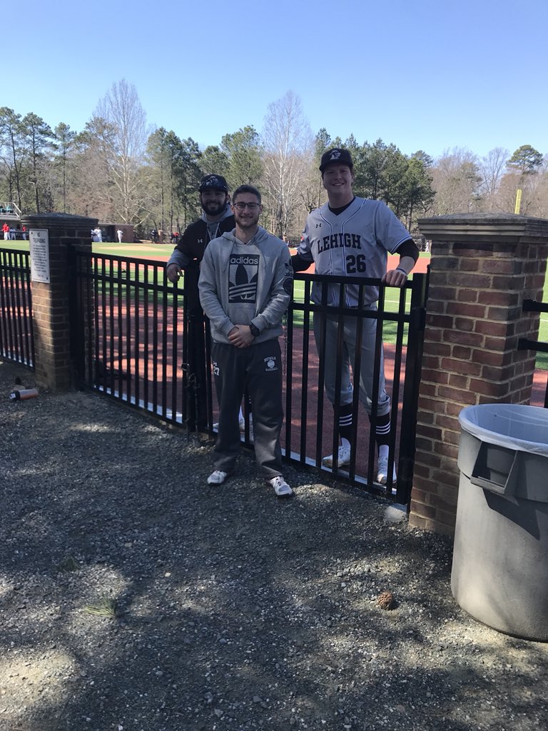 ALysyStrength's tweet photo. My guys 🤙🏼@Cole_Mac35 @AnthonyMorrone6 #InstagramlessReynolds #InstagramlessFroDaddy #LehighBaseball #Roots https://t.co/2Rw1BqJ9Ya