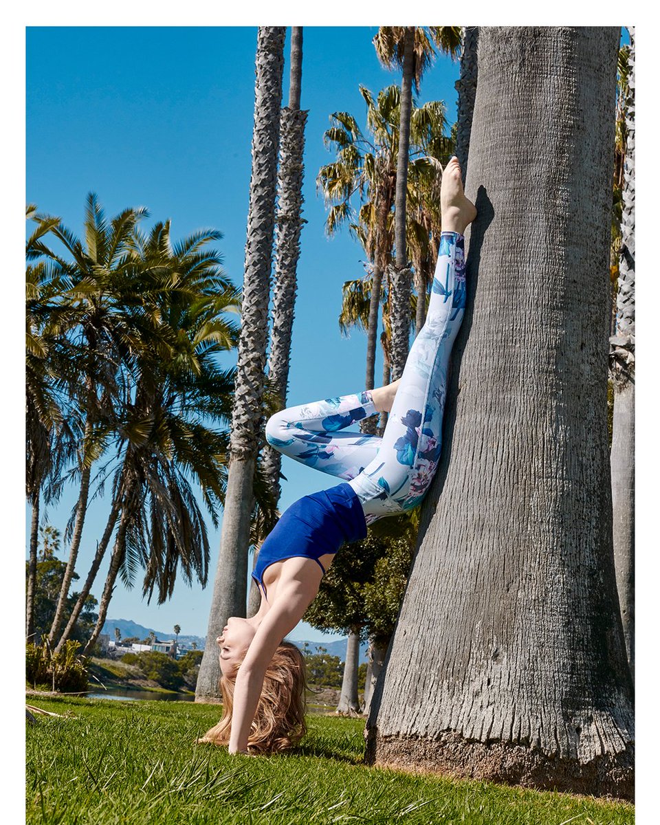 Fabletics tweet media