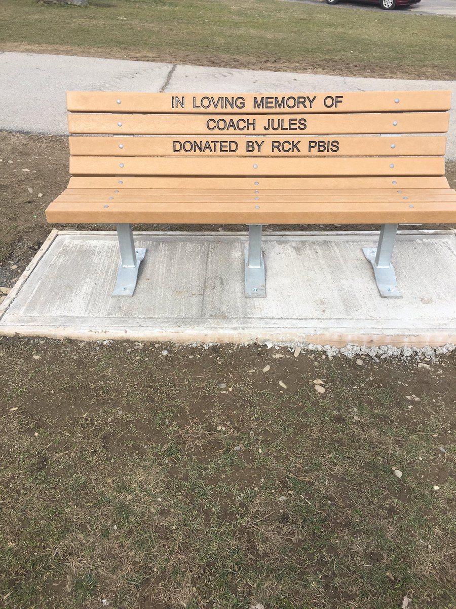DMaff19's tweet image. The bench was installed in the peace pole area today. ❤️ @WCSDAthletic @WCSDEmpowers @GoJJPatriots @KetchamNation