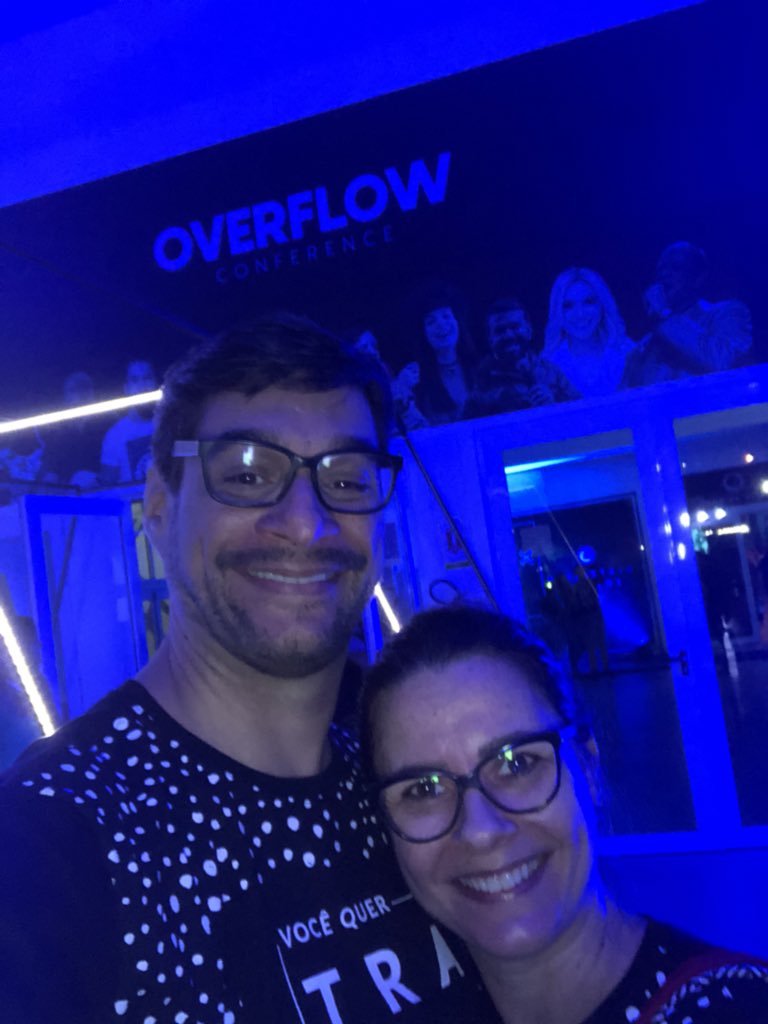 AleAle030's tweet image. #overflowconference #transbordar