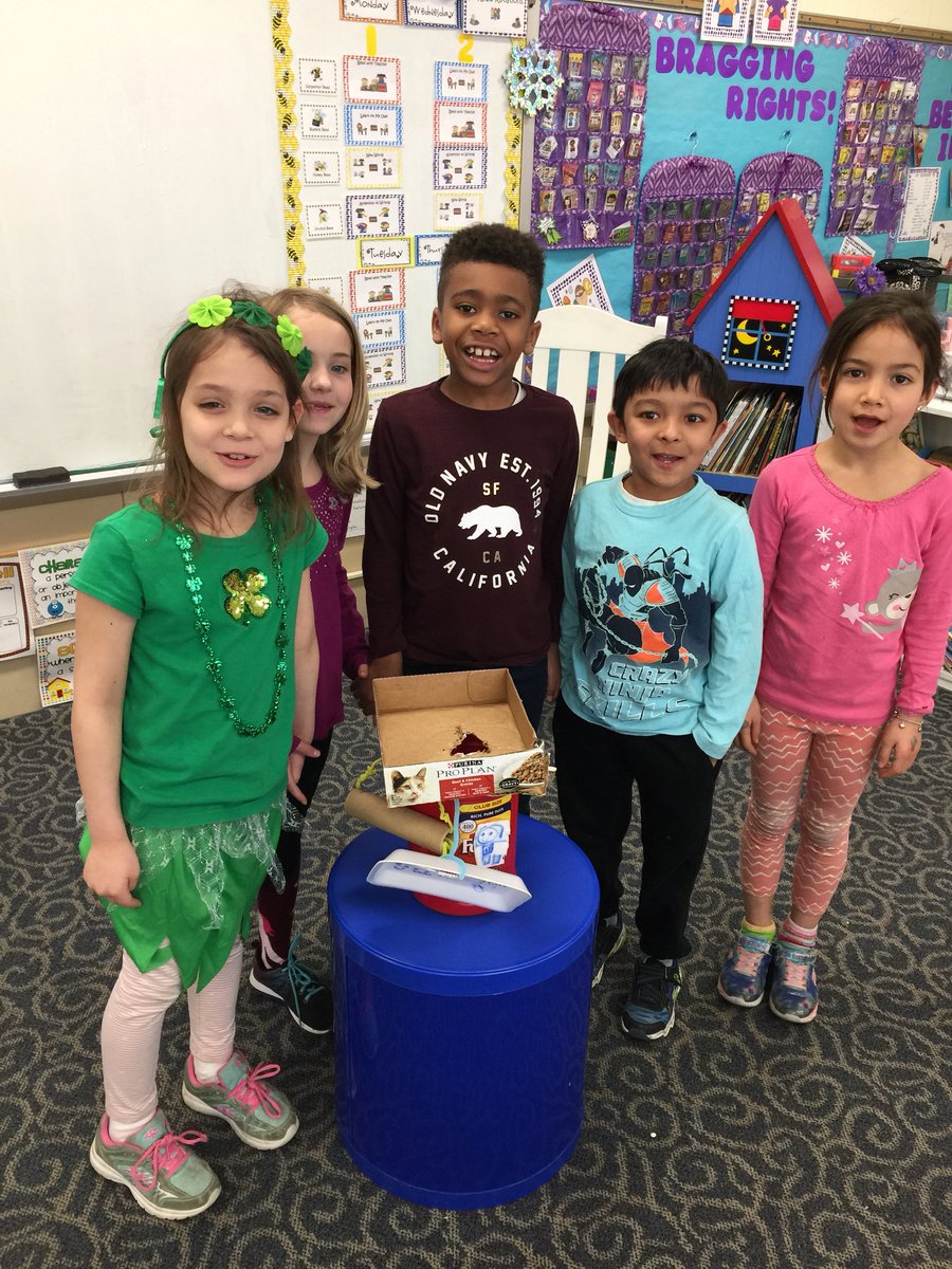 dawn_bentz's tweet photo. #STEM fun building Leprechaun Traps!! #makerspace @FranklinELsch @BaltCoPS https://t.co/jcYQmC5XX1