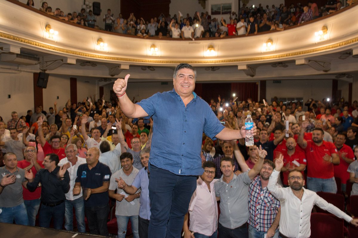 [COMERCIO] @RamonMuerzaSEC reunió a más de 650 delegados y le presentó “batalla” a Cavalieri 👉 mundogremial.com/muerza-reunio-…