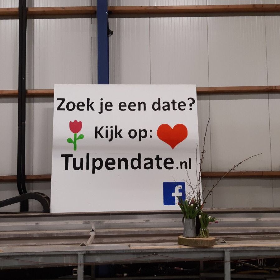 tulpenbeleving's tweet photo. Zaterdag 17 maart van 11.00-17.00 is er open dag bij onze sponsor #vavi #tulips #luttelgeest Kom gezellig langs! Tot 10 april kun je nog schrijven naar je favoriete #tulpendate https://t.co/fII9GsMrQv