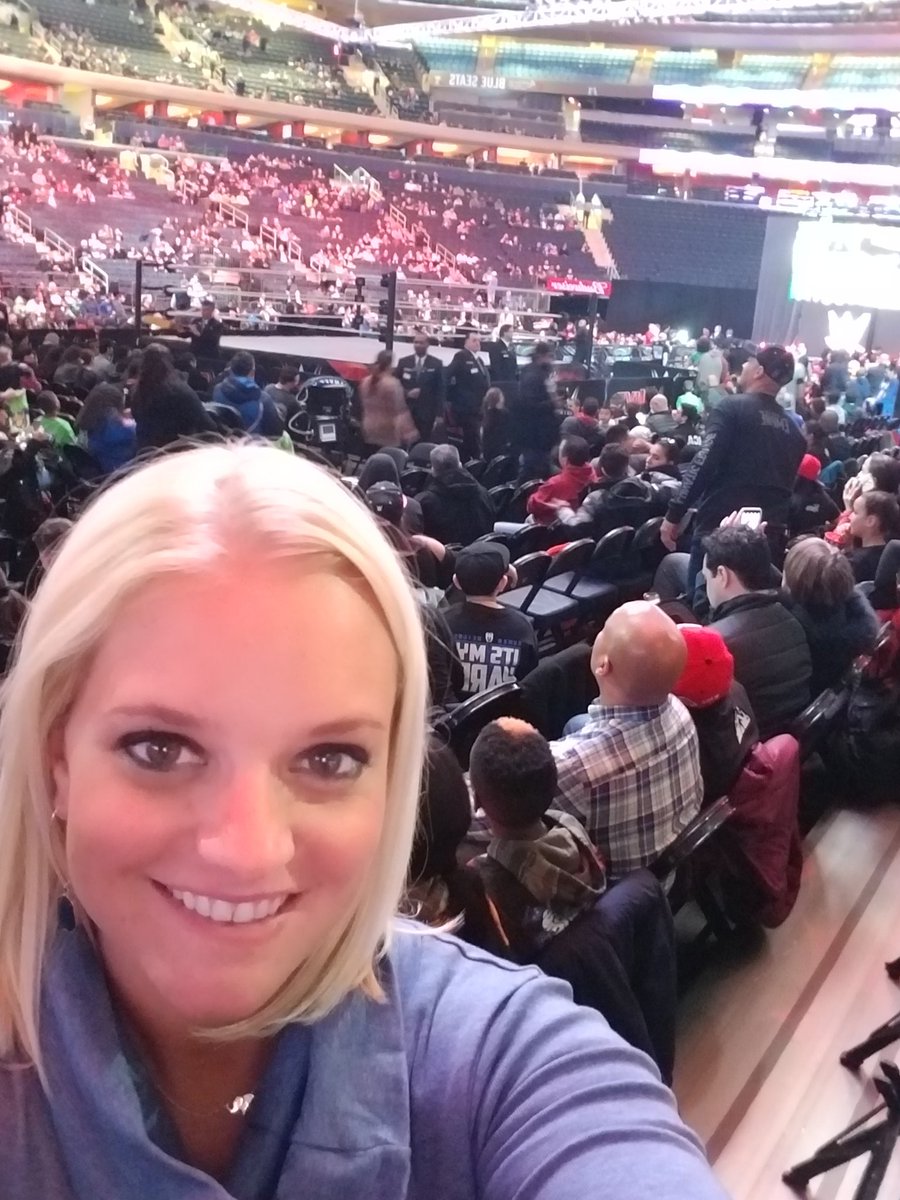 frogchip10's tweet image. YOLO!!!
#wwe #nyc @BellaTwins @JohnCena #tampa