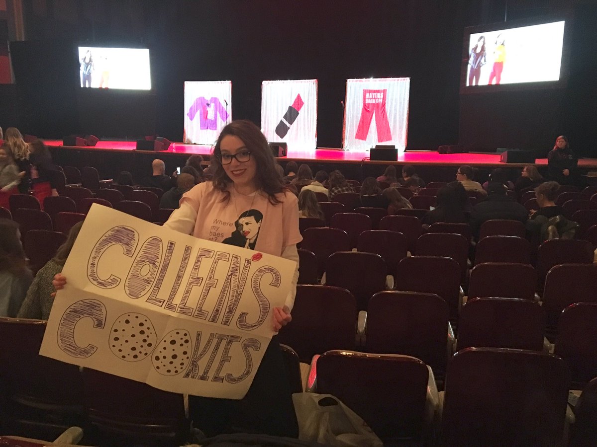 theatreC333's tweet photo. @ColleenB123 @MirandaSings #COLLEENSCOOKIES #MirandaSingsToronto https://t.co/1RKXtvwAws