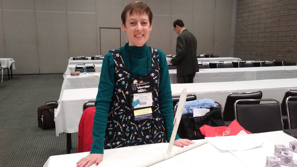 c_stem's tweet photo. Loved sharing at  #NSTA18 #MMITM about rockets and elements. @NSTA @KATSorg #STEM https://t.co/Zt82W18EQi