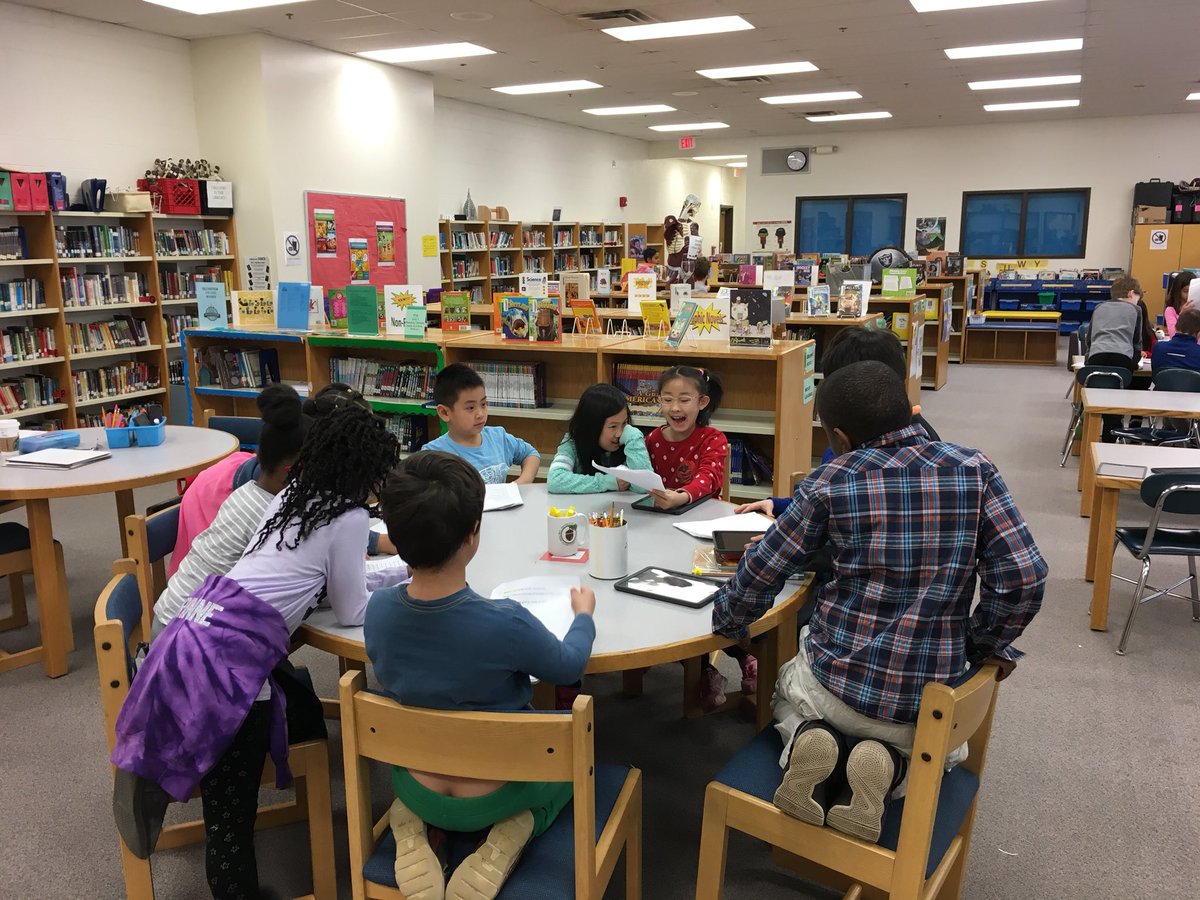 OWHolmesLibrary's tweet image. One of the library’s busiest days this year, but so much fun. Today we made instruments, embroidered, did readers’ theatre with buddies...oh, and my dad played the bagpipes at school! #holmeshawks #oakpark97 #D97librarylove #libraries97