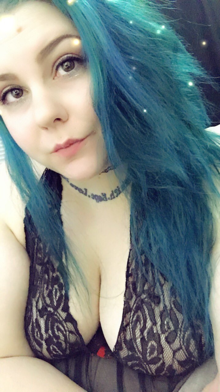I have exclusive content just for #sextpanther & I take custom picture requests on there as well! Something I usually charge a lot more for!!! All prices are site #minimum! https://t.co/AMDVWpDR60 https://t.co/oUZc3tQKqJ