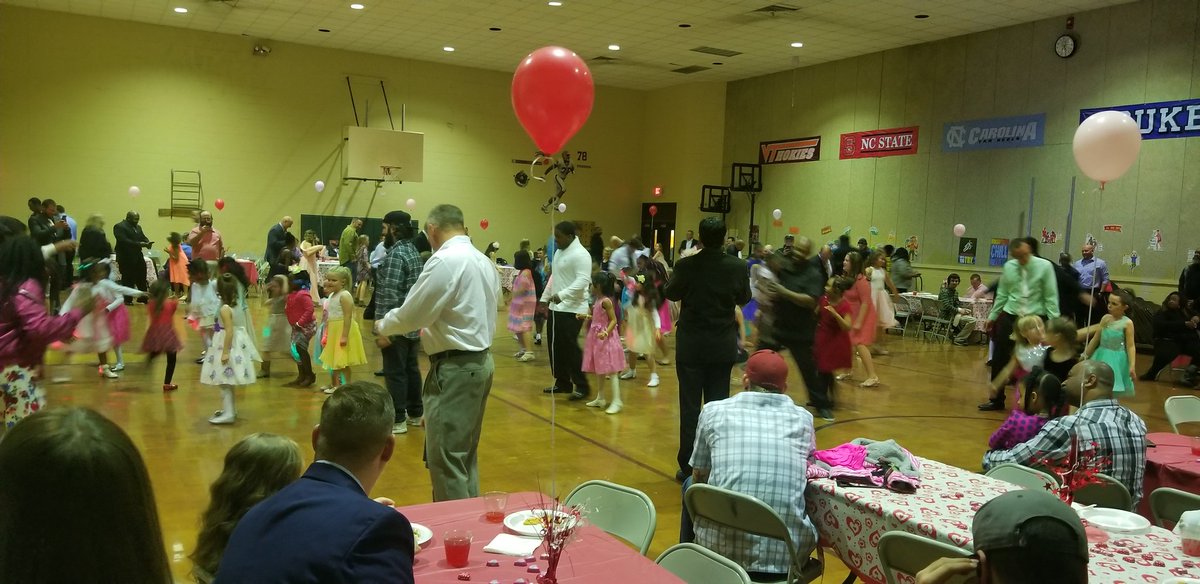 Dads and Father Figures on the dance floor with our 3012-N-Park young ladies at our Annual Father/Daughter Dance! 💚💛 @jenconner1219 <a href="/k_nierman/">Kimberly Nierman</a>