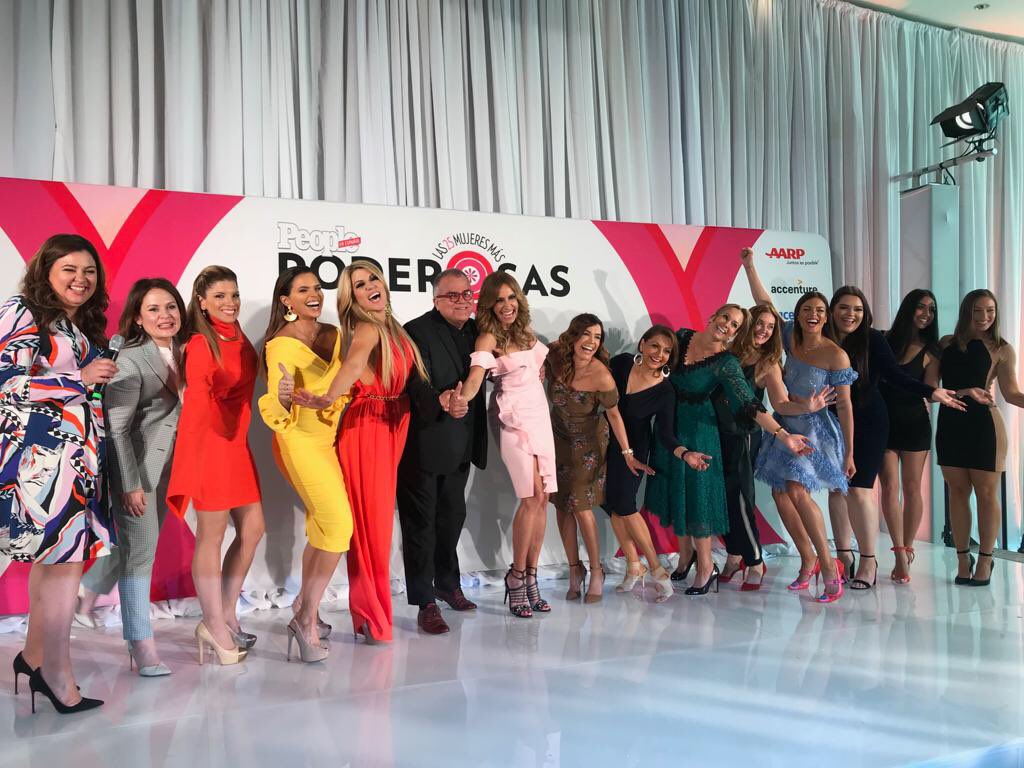 GabyNatale's tweet image. ¡Arcoiris de Poderosas! #25Poderosas de @peopleenespanol Rainbow of Influential Latinas