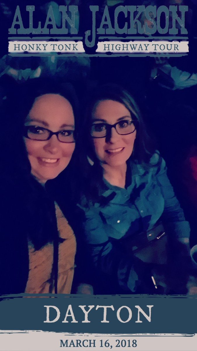 Deb_81's tweet image. #honkeytonkhighway #nuttercenter