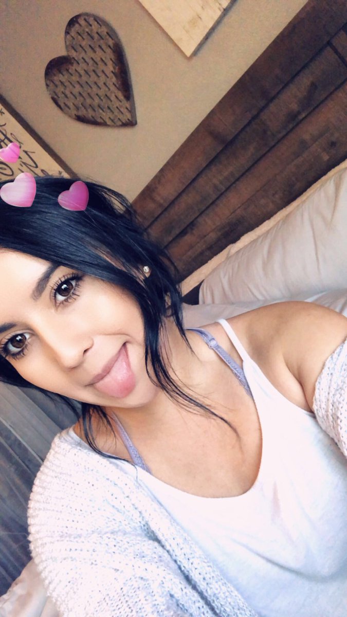 BlackieBizz's tweet photo. SC filters are a girls bestie✨ https://t.co/BeH7cAoyLf