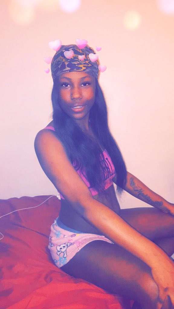 cynstaysolid's tweet photo. 🗣 he’s fucking with a real one 😍♠️ ain’t no other option 🤣🤷🏾♀️ #realsolid🤞🏾😘 https://t.co/HEJcFMFHWG