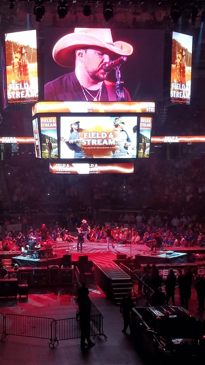 Excited to have <a href="/Jason_Aldean/">Jason Aldean</a> play our stage tonight at the #BassmasterClassic! @BASS_nation