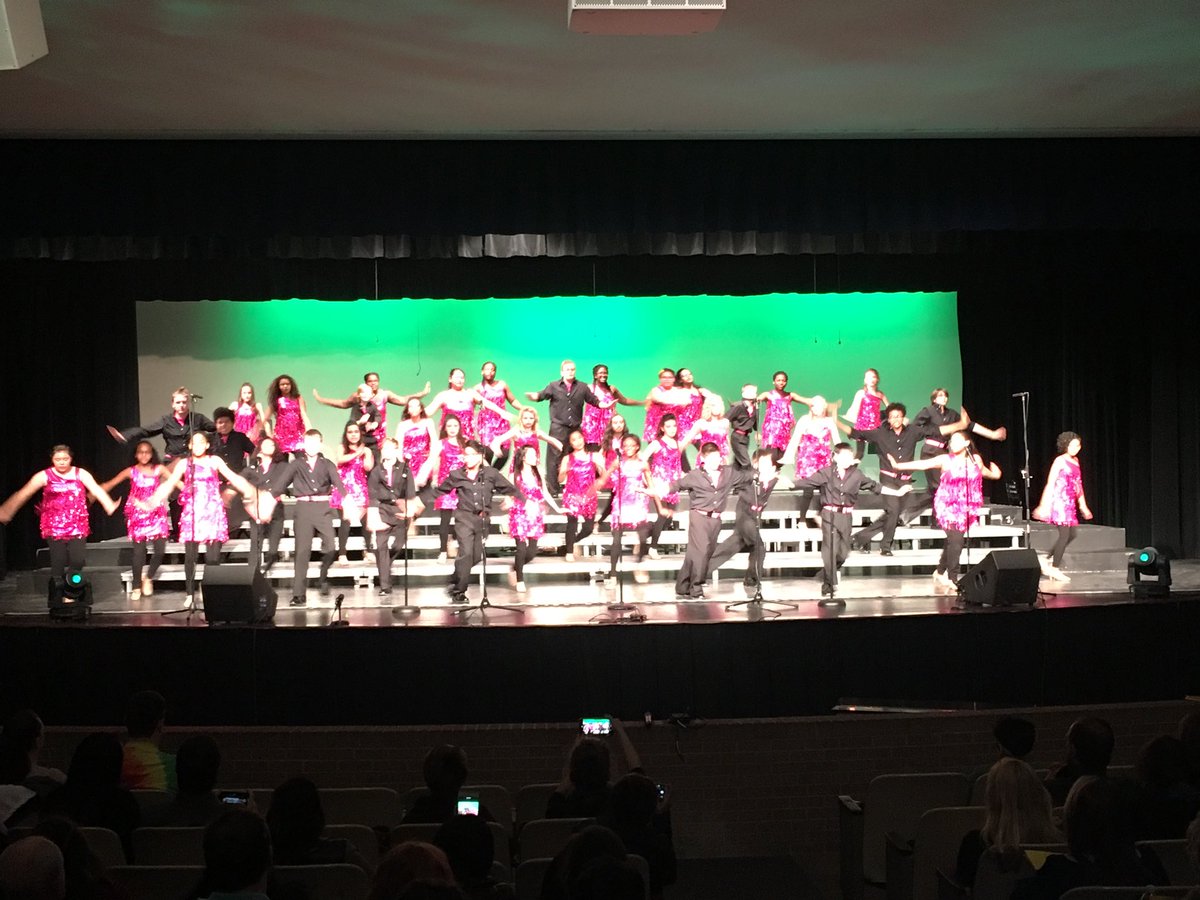 JFKEagles's tweet photo. Future Eagles! Great job by Valley View Voices at the RIG Annual! @kennedychoirs https://t.co/1v7sMjADoK
