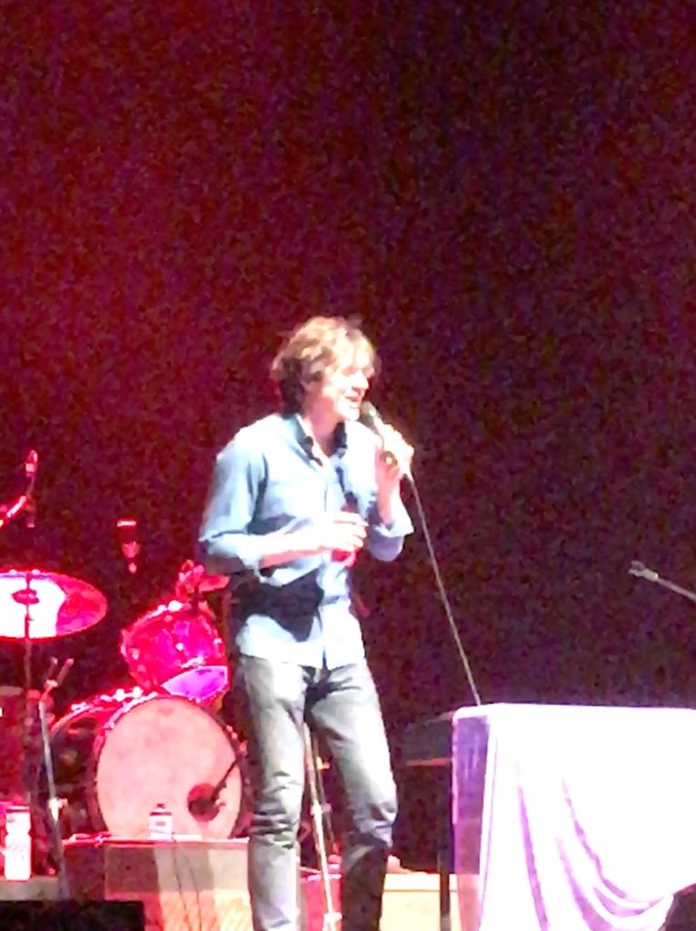 My Living Room: Live! tweet media