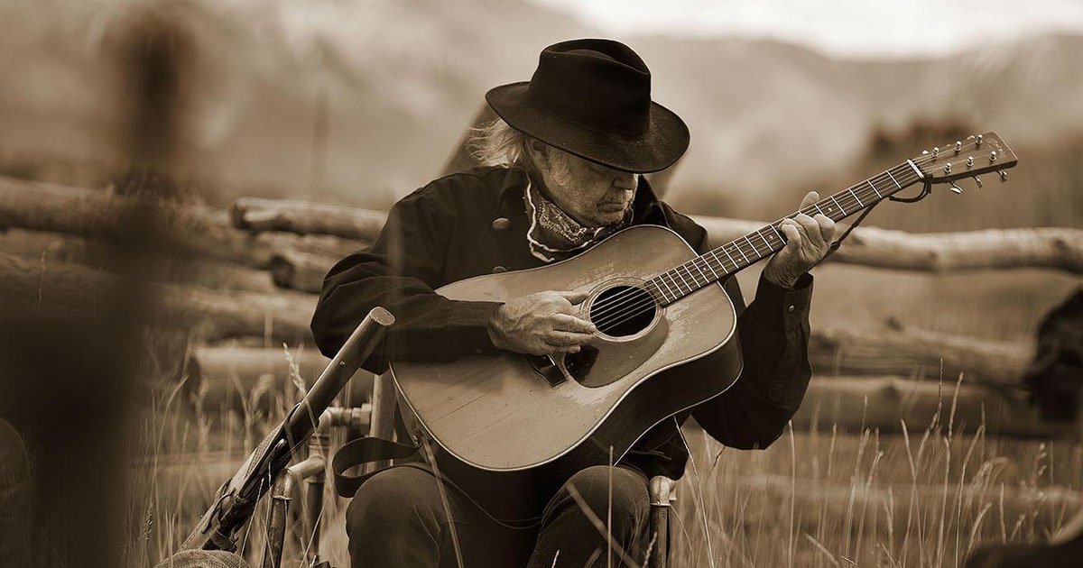 EntDynamix's tweet image. Neil Young Premieres Trippy New Film 'Paradox' at SXSW:  rol.st/2FP81BL