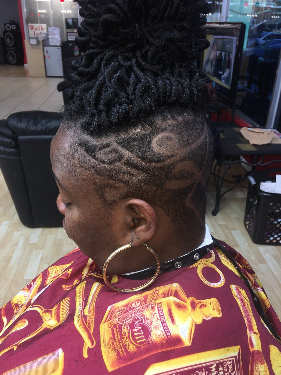 SeanGeeSlaughta's tweet photo. #barbergang #inthecut #barbershop #clippergame #floridabarbers #andis #andisclippers #walhbarbershop #barber #cuts #haircut #design #dunedin #inthecut #barberlife #727 #pinellas #drfillin #beardjesus #nofliter #wickcity #starbarber #retwist #dreadlocks https://t.co/G4ldvStDDk